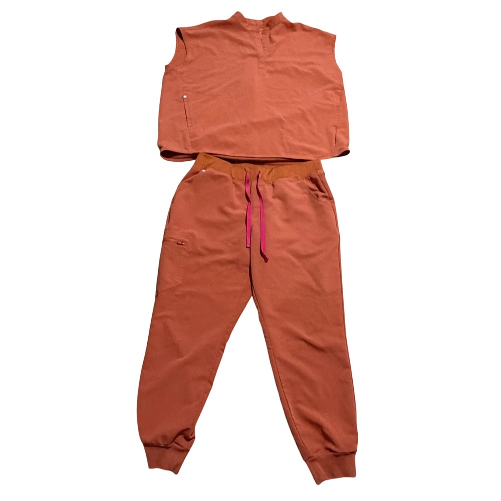 Figs Terracotta Scrub Set Rafaela Top sz L Zamora Jogger Pants L Petite Nurse